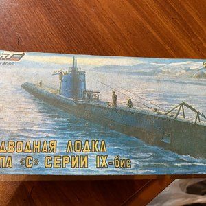 Russian do-it-yourself model of WWII submarine (new: made 1989)